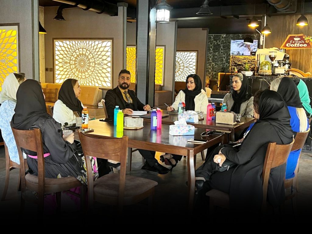 برای سمینار برندسازی سالن زیبایی باید مشارکت فعال داشته باشید